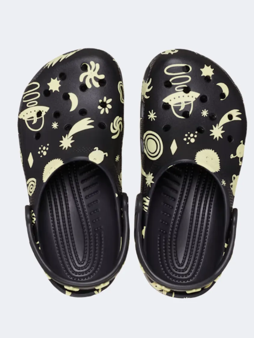 Crocs Classic Glow In The Dark Space Kids-Unisex Lifestyle Slippers Black